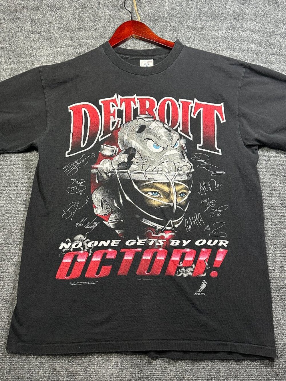 Vintage 90s Detroit Red Wings Hockey No On Gets by Our Octopi single stitch